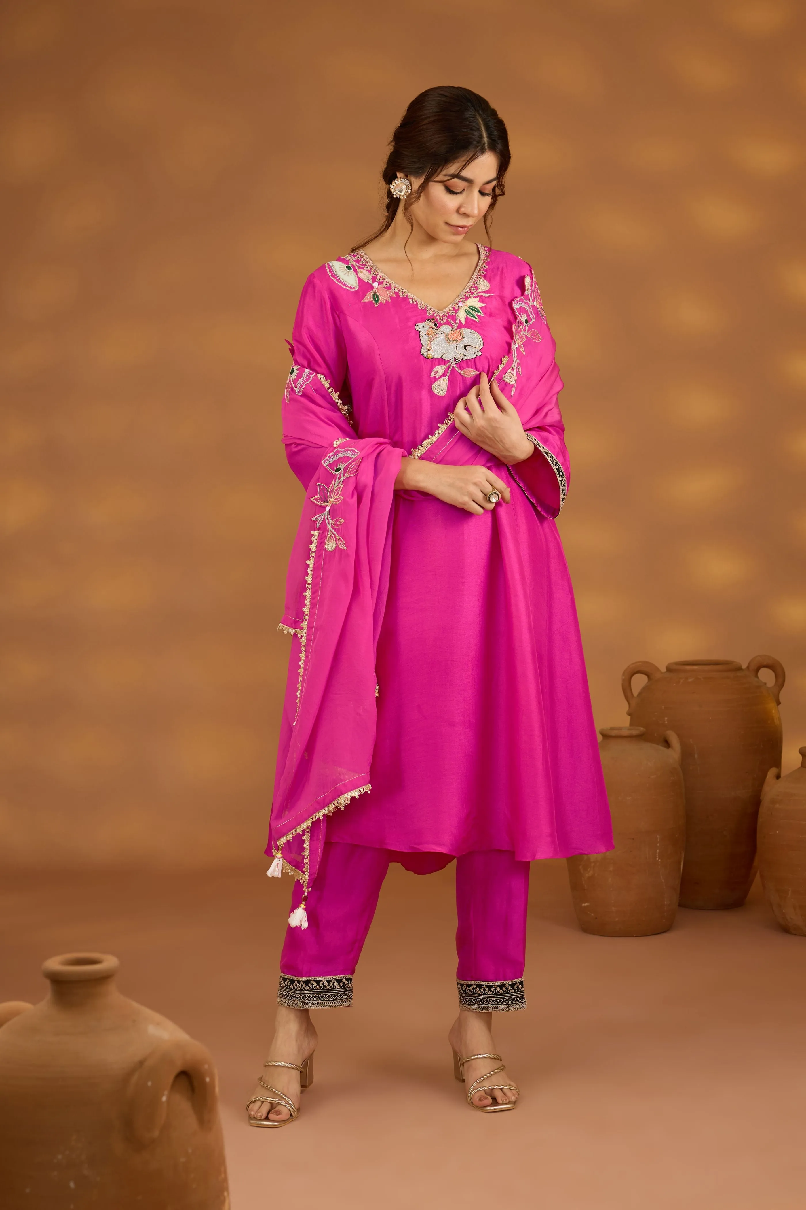 Gulabi Kamal suit set