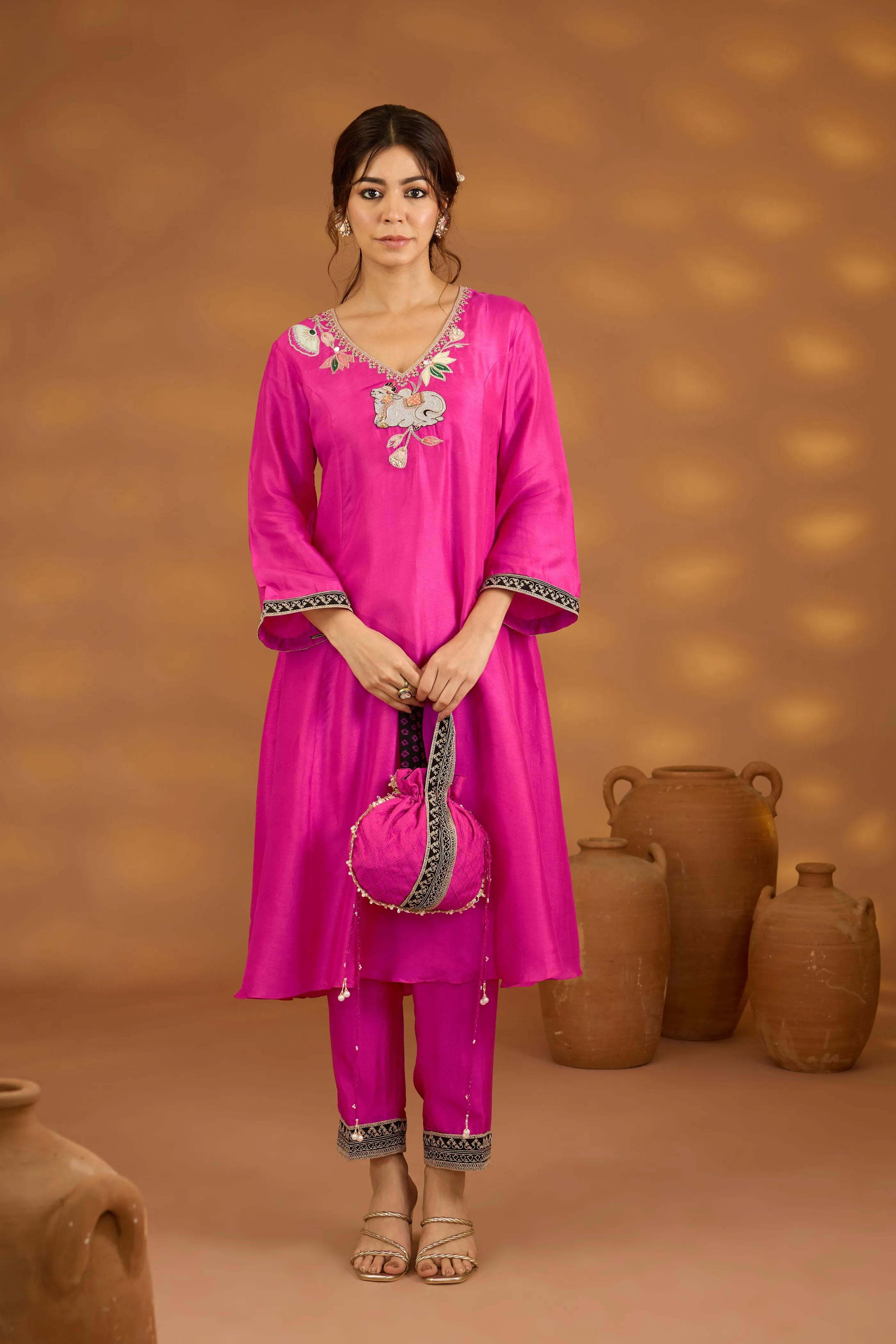 Gulabi Kamal suit set